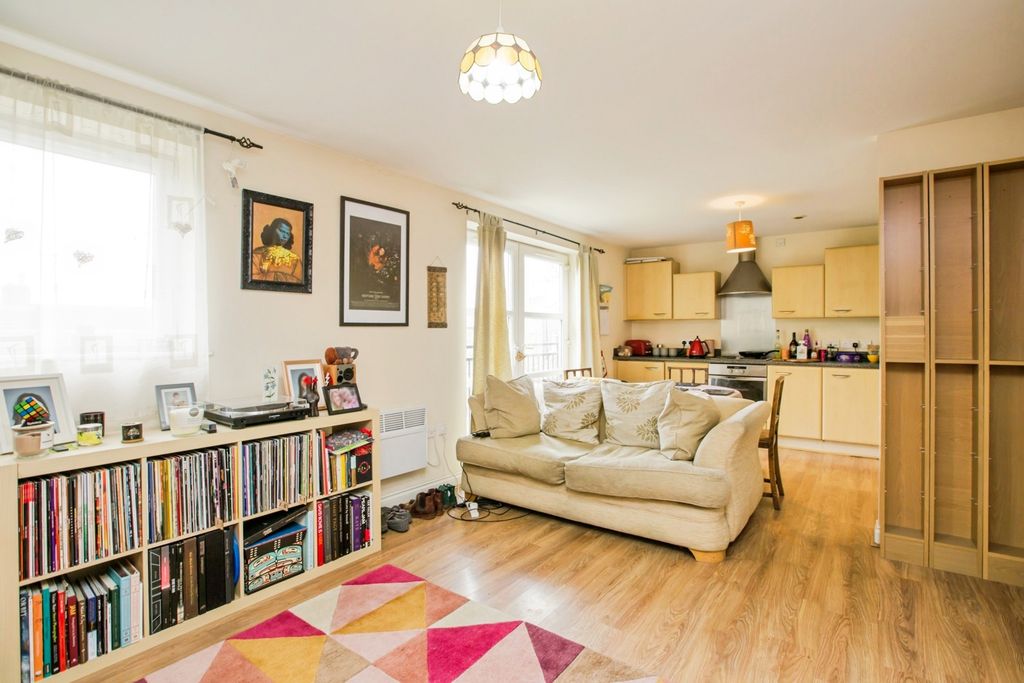 Additional image 15 of 2 bed flat for saleAlbert Promenade, Halifax, West Yorkshire HX3