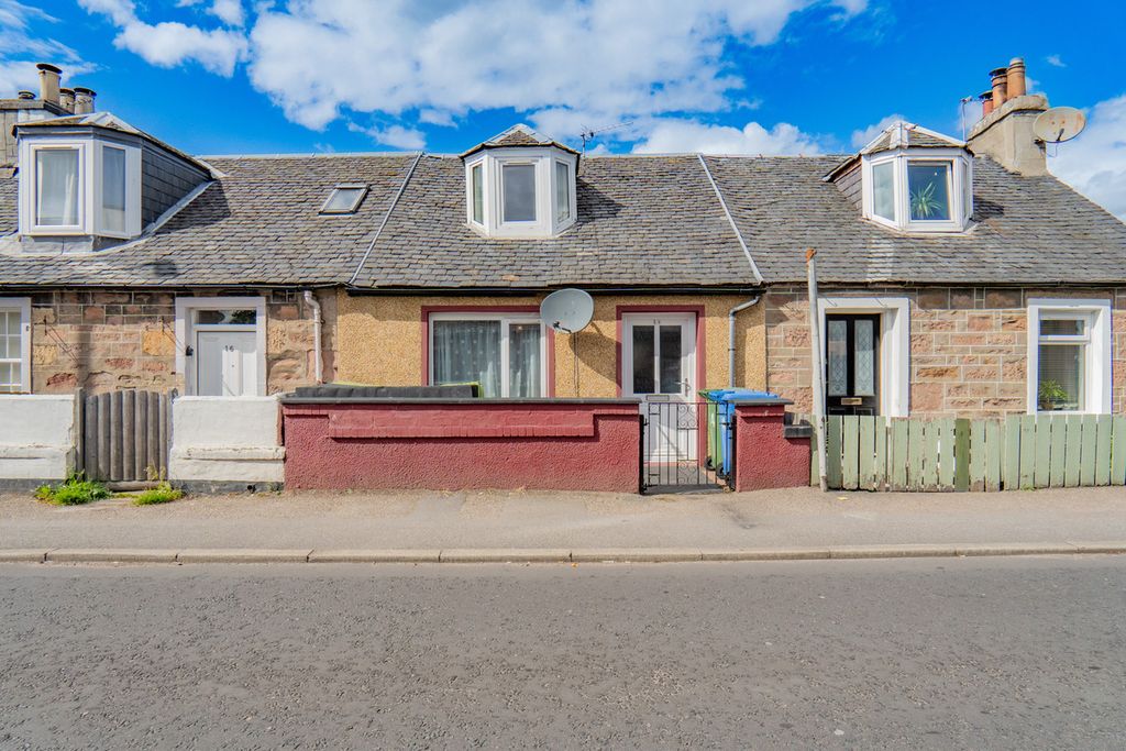 Property photo 1 of 18