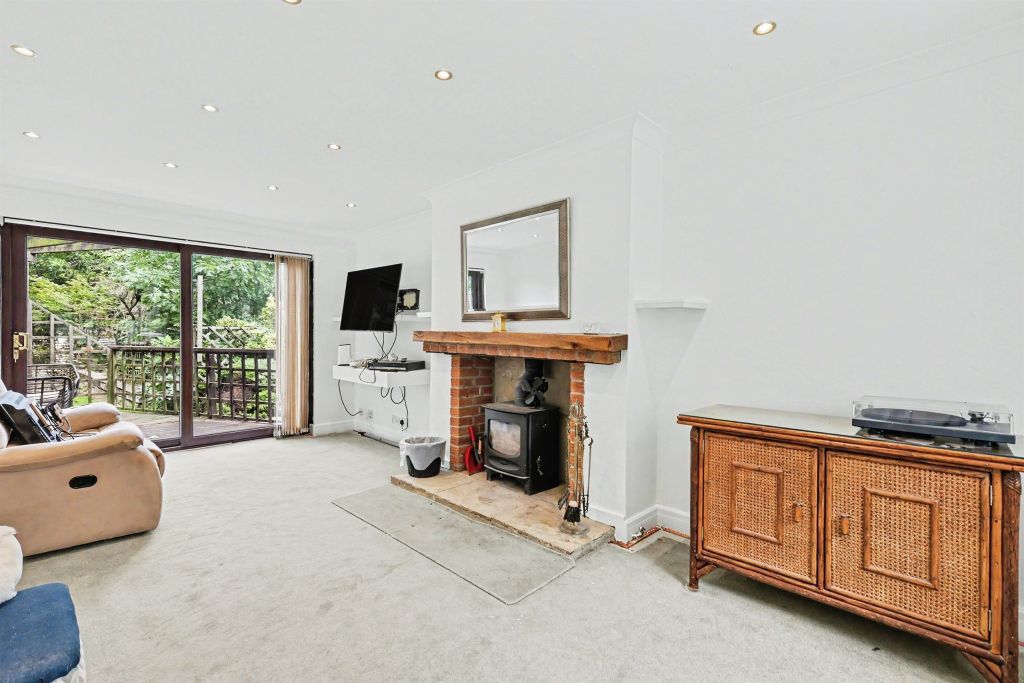 Property photo 3 of 17