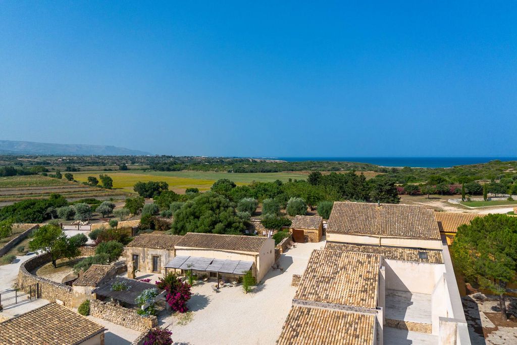 Property photo 1 of 41