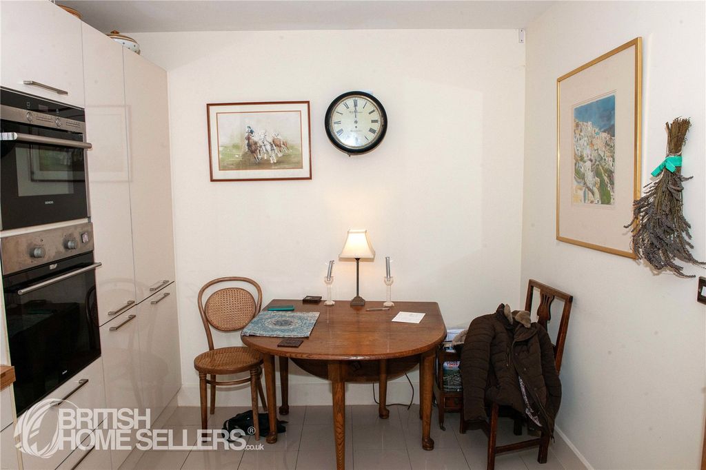 Property photo 3 of 16 Picture No. 06