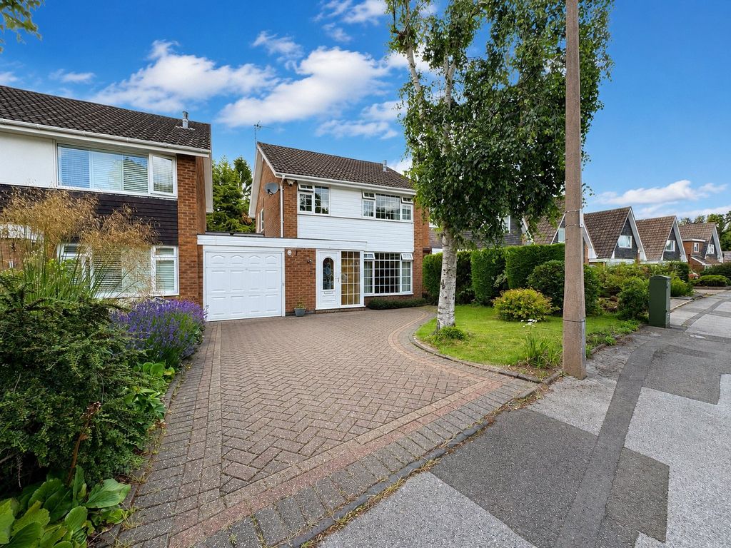 Property photo 1 of 8 Frontage