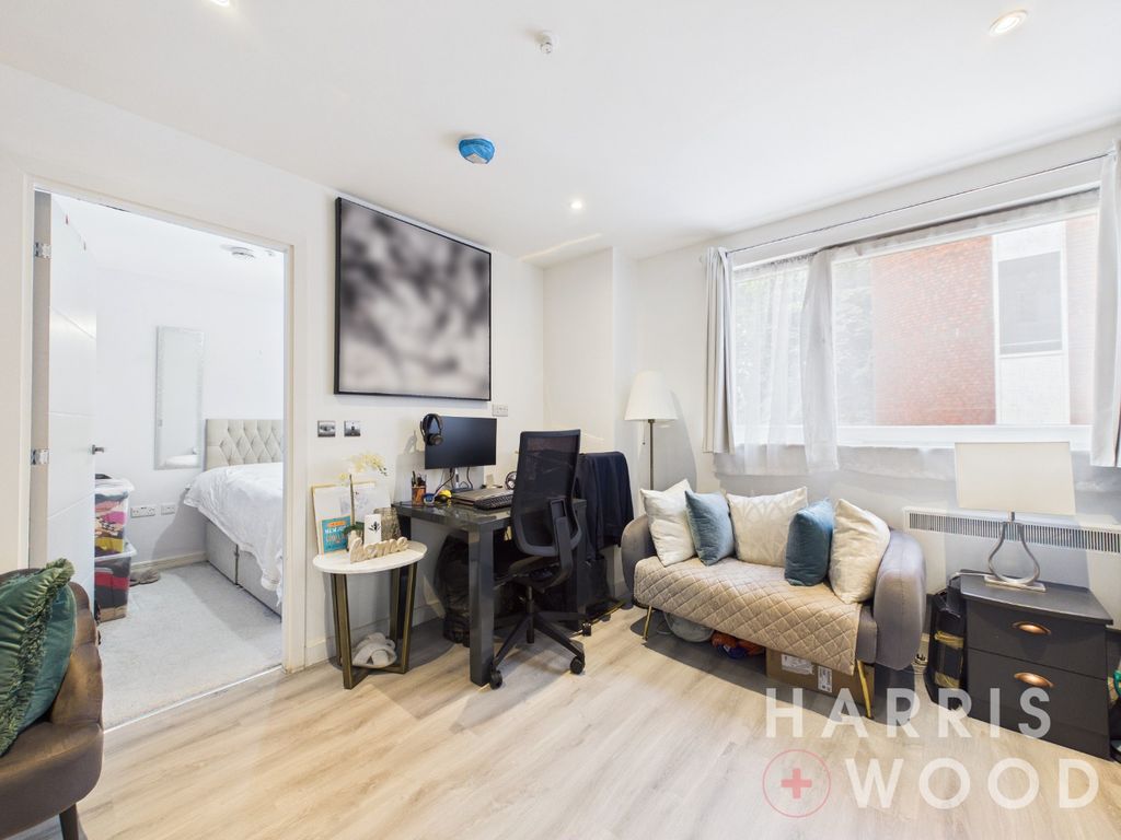 Property photo 3 of 9 5356347