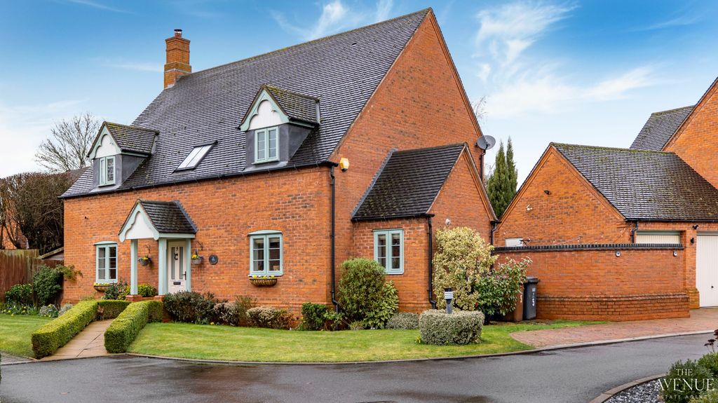 Property photo 1 of 31 4911472