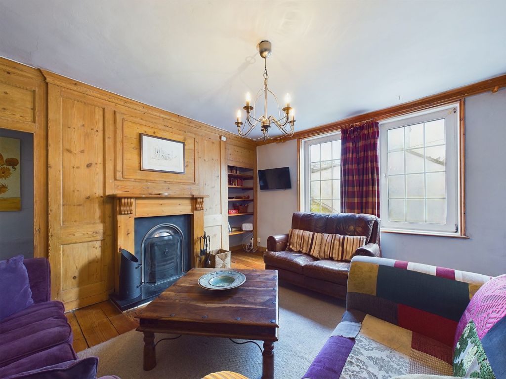 Property photo 2 of 24