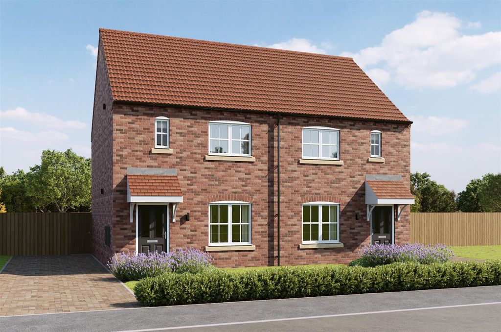Property photo 1 of 15 Cropton Front View
