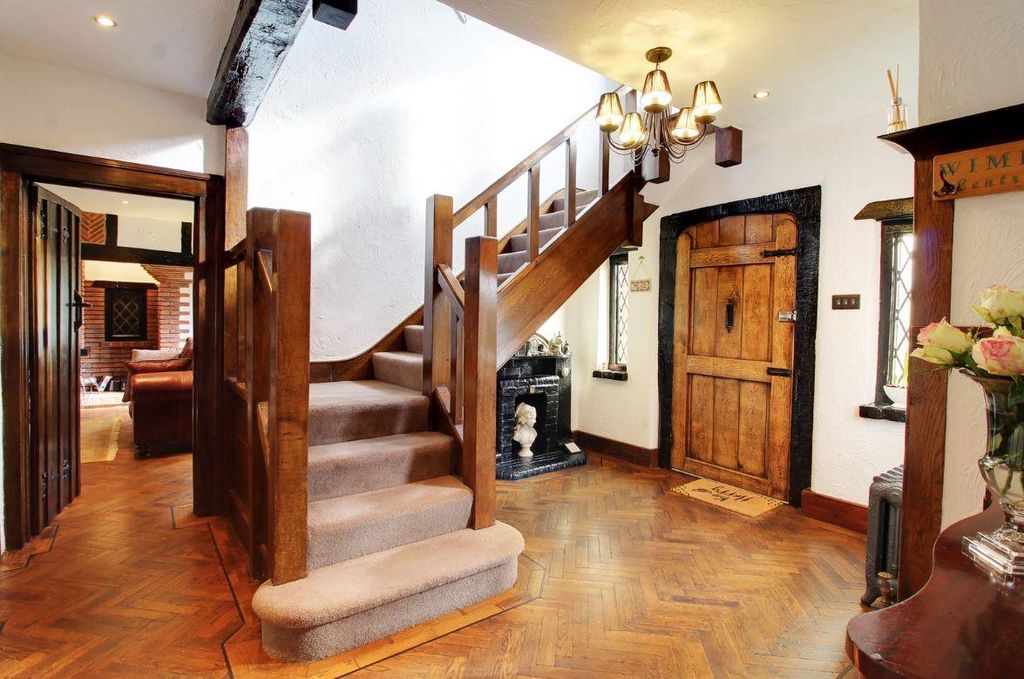 Property photo 3 of 14 5.Jpg