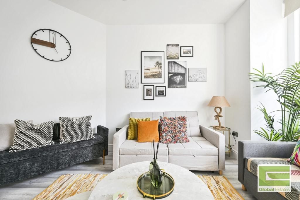 Property photo 3 of 13 Photo 12