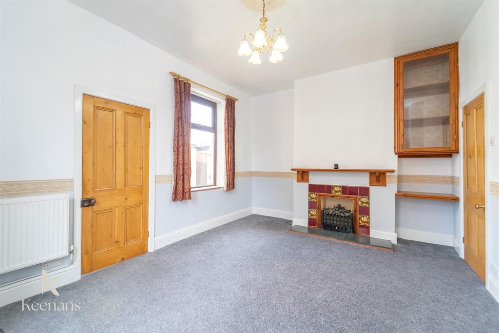 Property photo 2 of 27 Hufling-1.Jpg