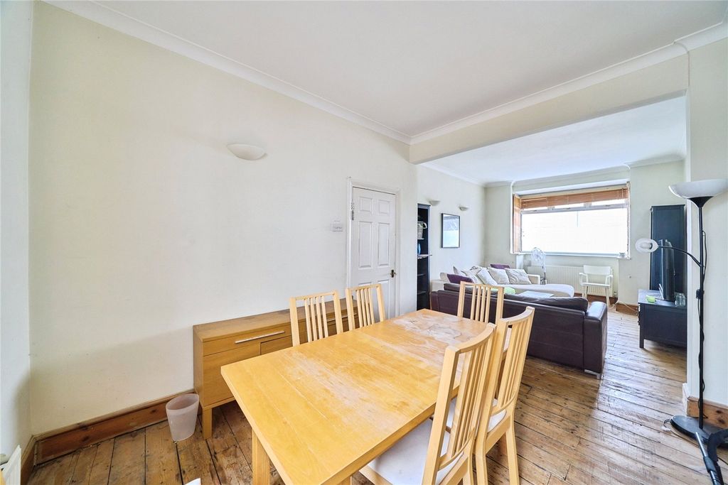 Property photo 3 of 13 Picture No. 18