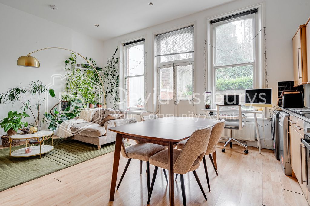 Property photo 2 of 9 Dsc09334Hdr