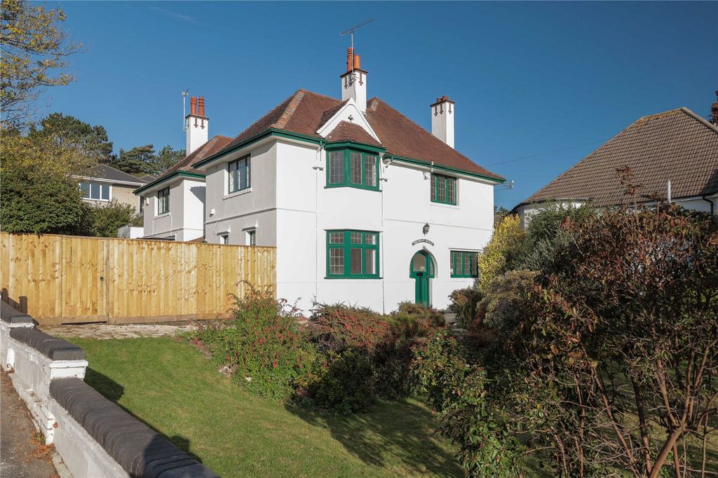 Property photo 1 of 22 External