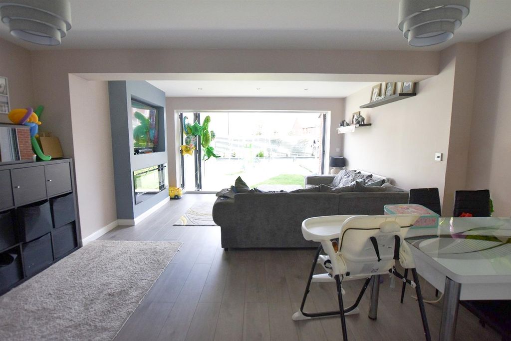 Property photo 2 of 16 Picture5.Jpg