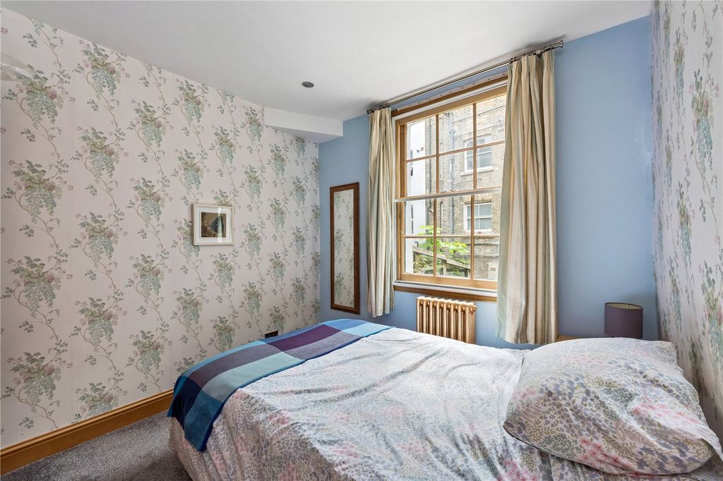 Property photo 3 of 12 Picture No. 05