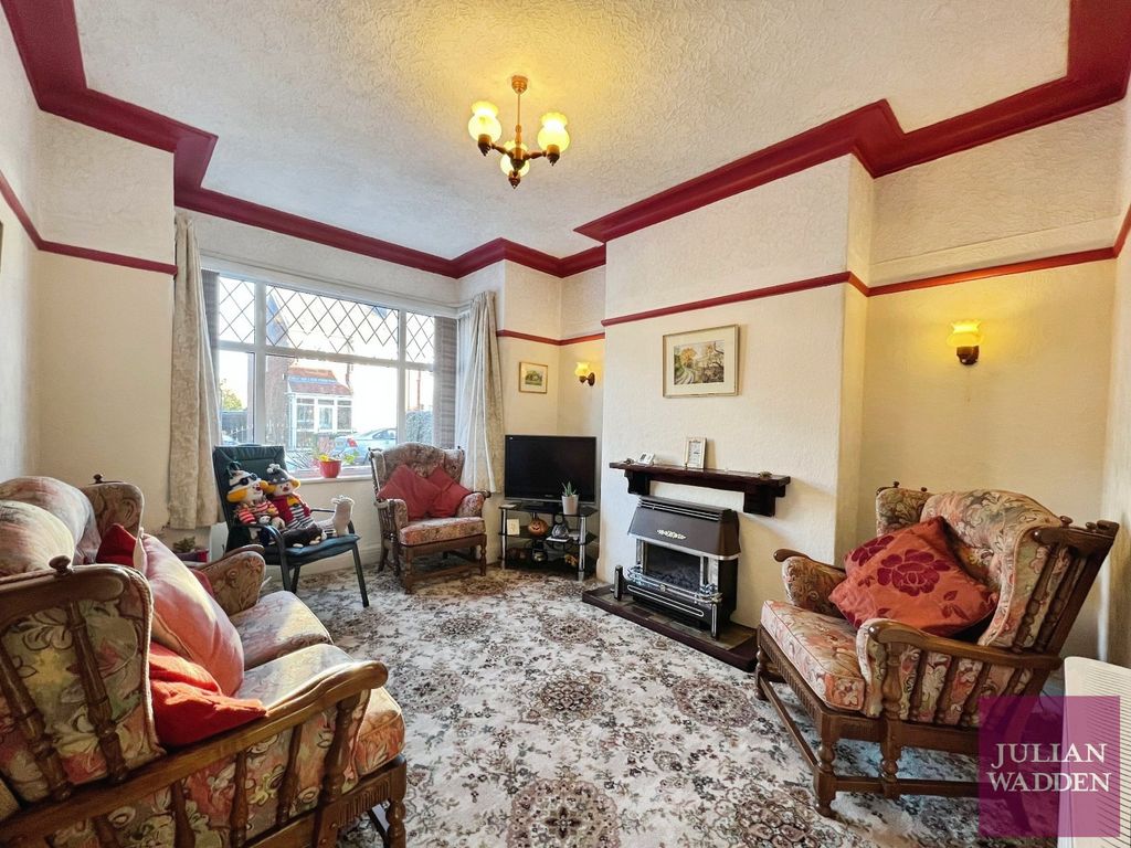 Property photo 2 of 12 Picture 2