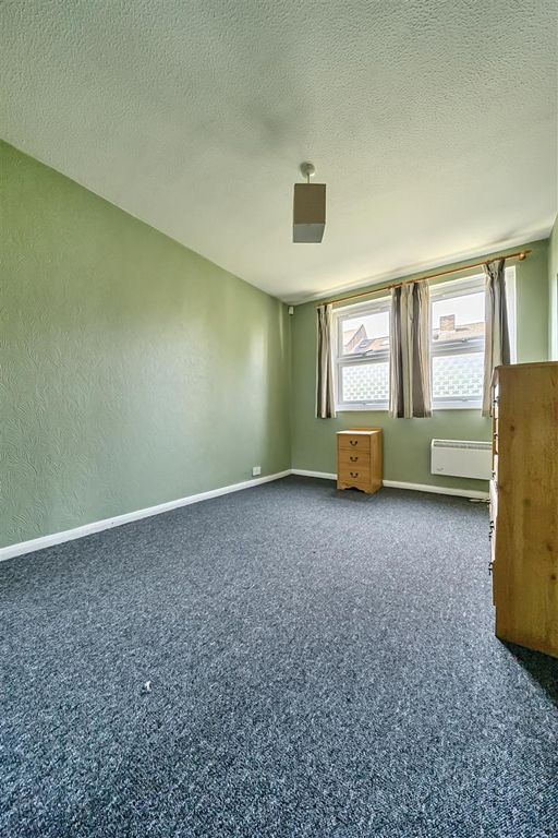 Property photo 2 of 14 24-1279578 (24)-24.Jpg