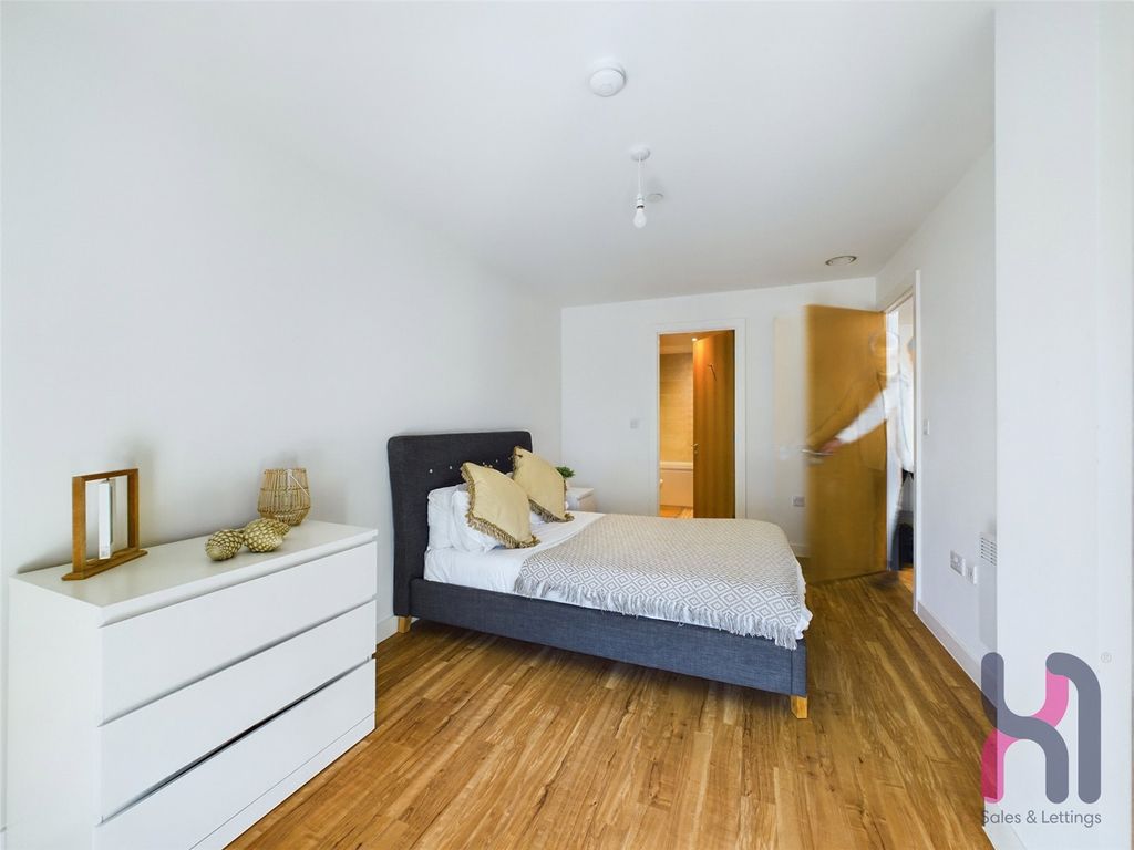Property photo 2 of 7 Picture No. 03