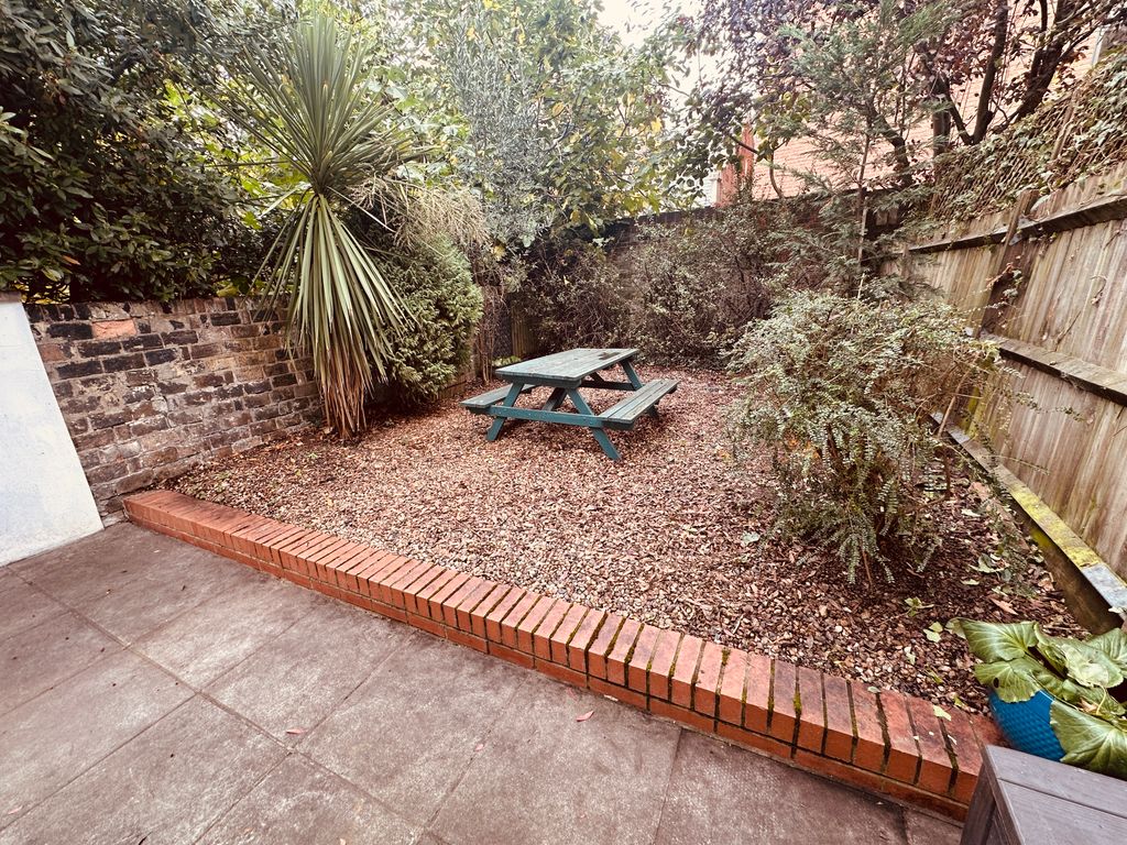 Property photo 3 of 14