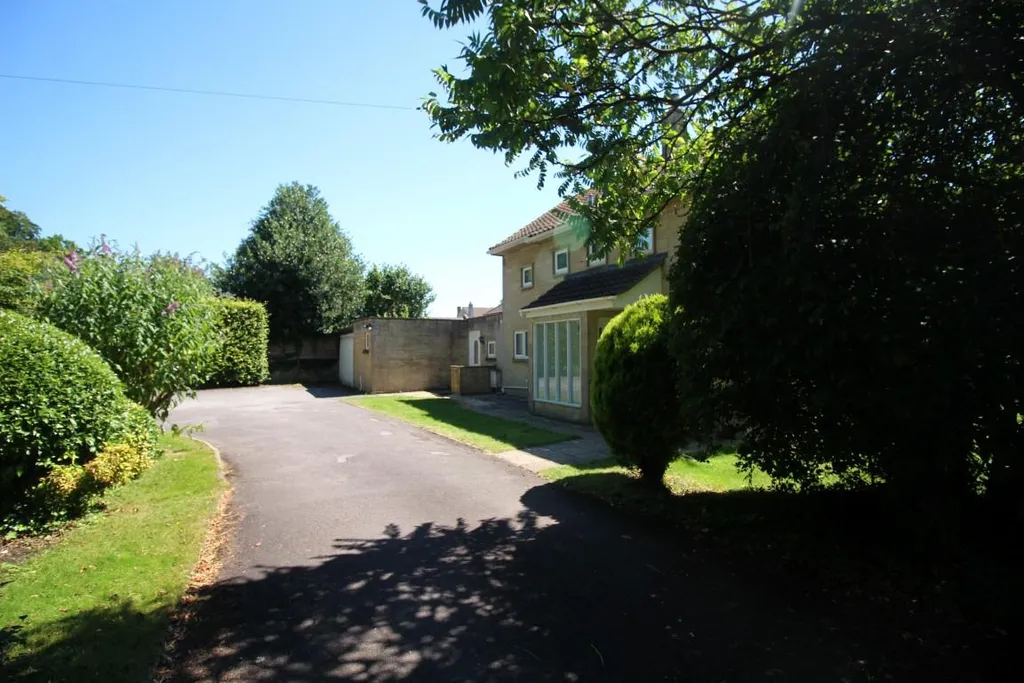 House in Claverton Down BA2 - View 3