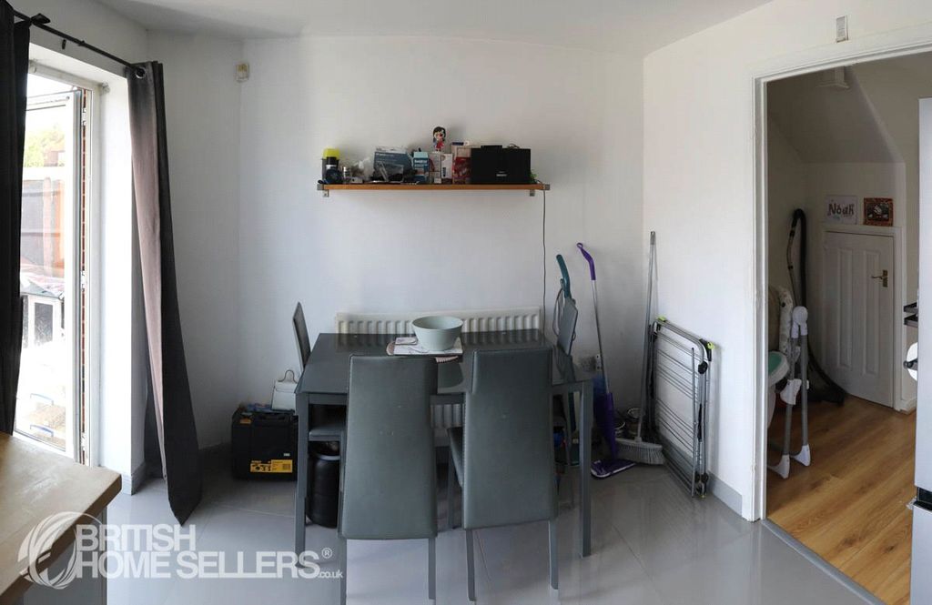 Property photo 3 of 12 Picture No. 07