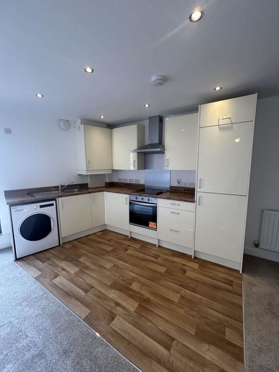 Property photo 1 of 5
