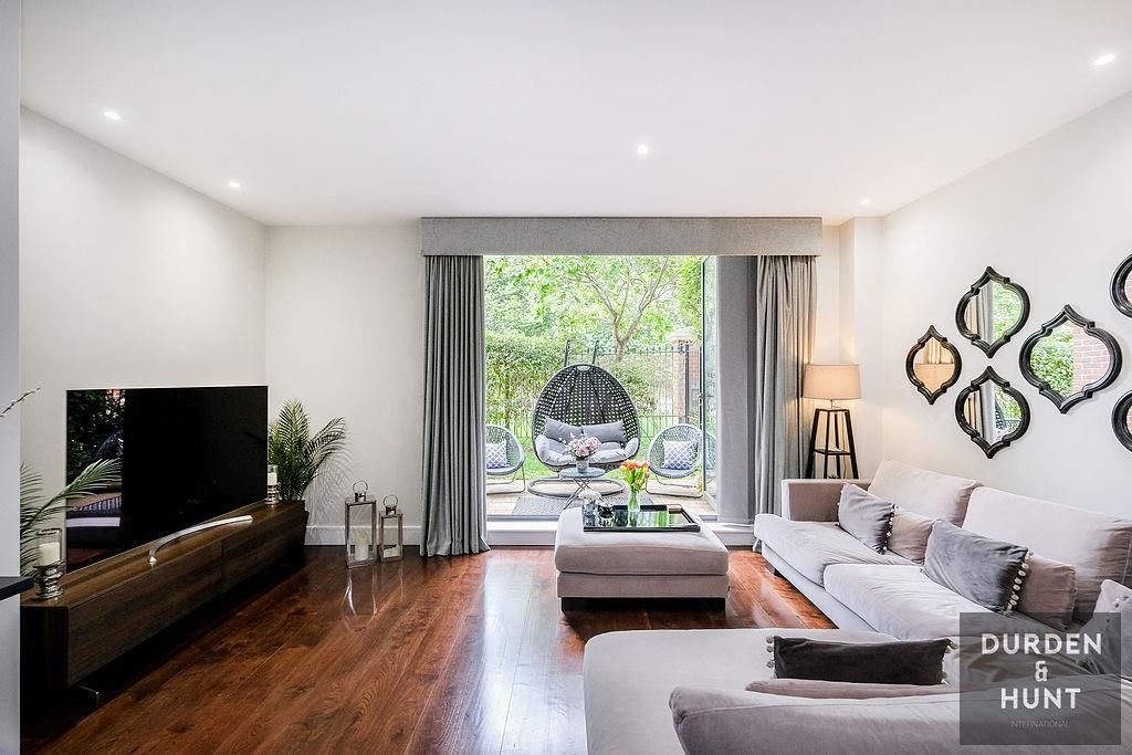 Property photo 3 of 38 Eton Heights