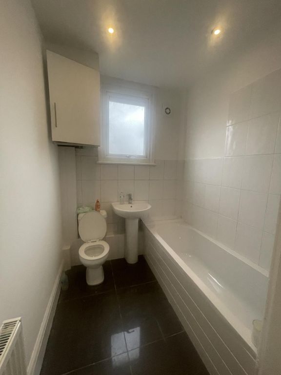 Property photo 2 of 5 Gallery