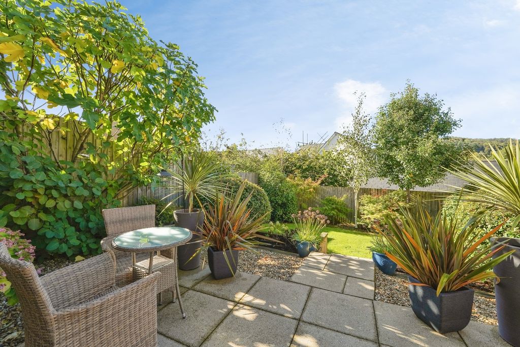 Property photo 2 of 24 Pbox-Img.Jpg