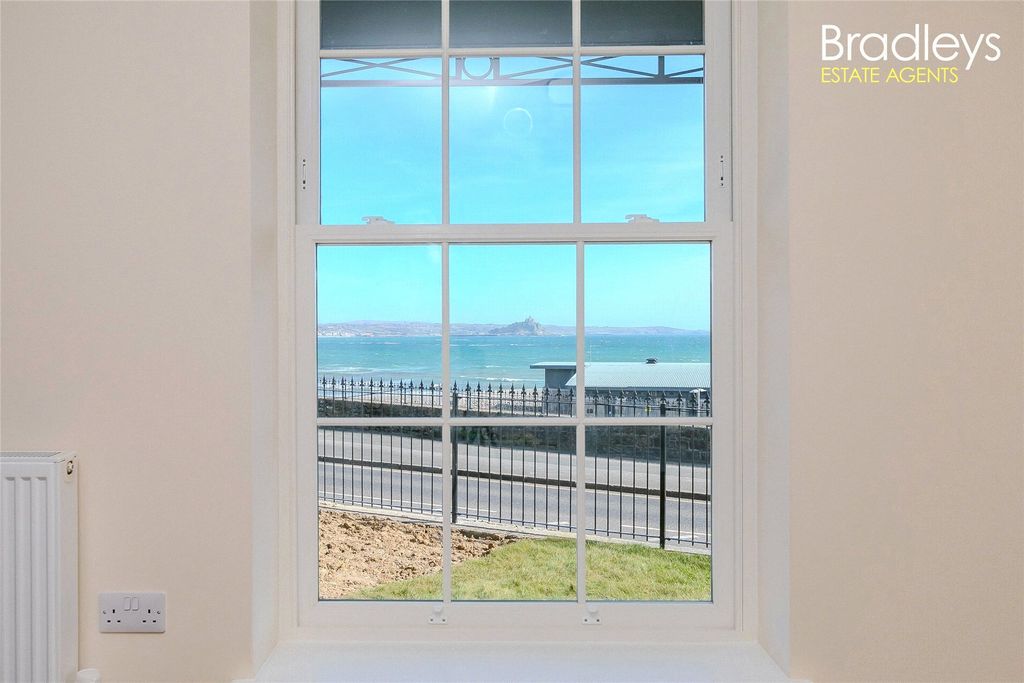 Additional image 7 of 2 bed flat for salePenrose Terrace, Penzance, Cornwall TR18