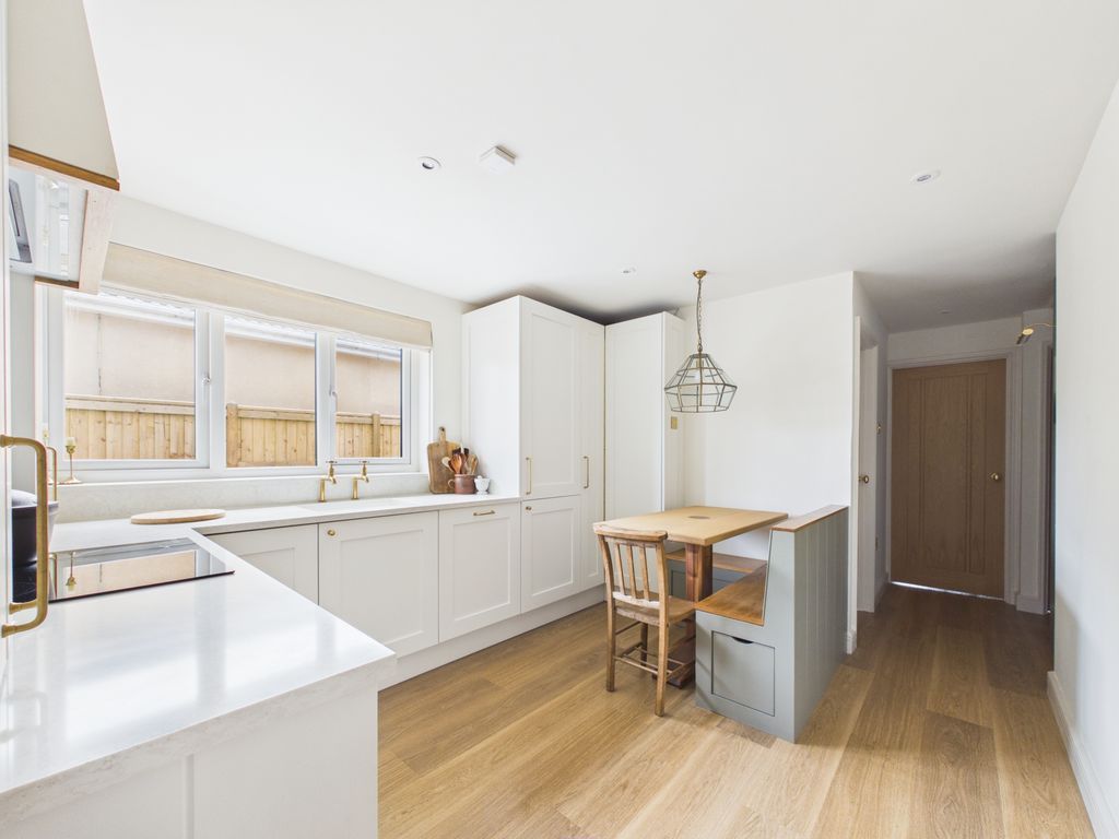 Property photo 3 of 12 Kitchen/Diner