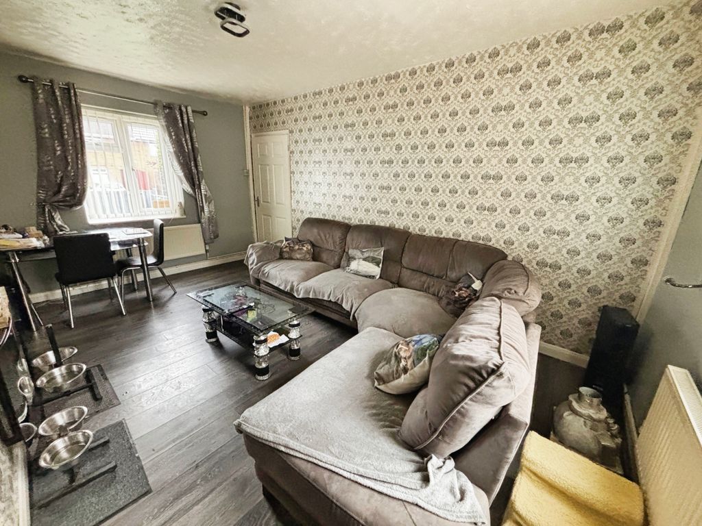 Property photo 3 of 16 62Ef8911-Img_2887