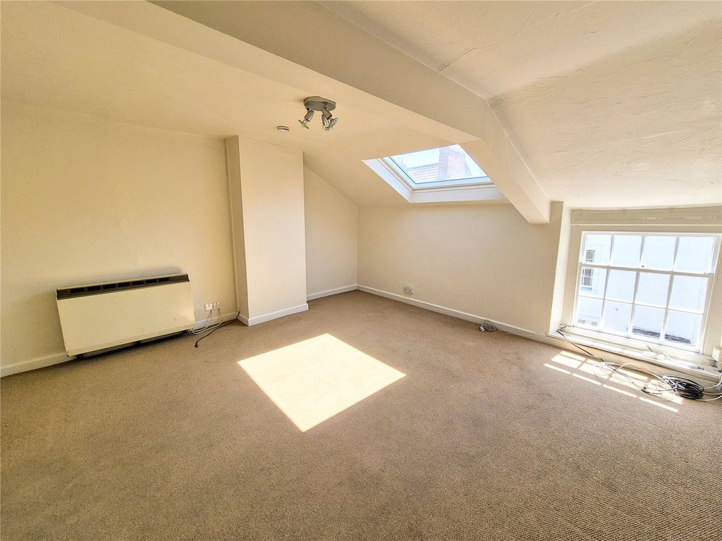 Property photo 2 of 5 Picture No. 03