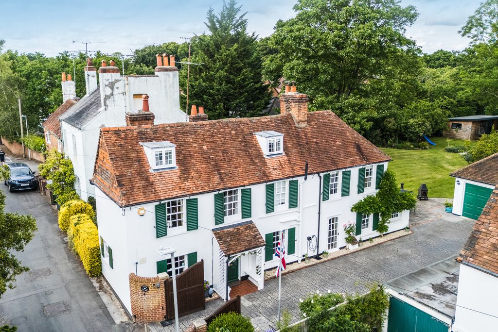 Property photo 1 of 31 1300661-1-6839E06...