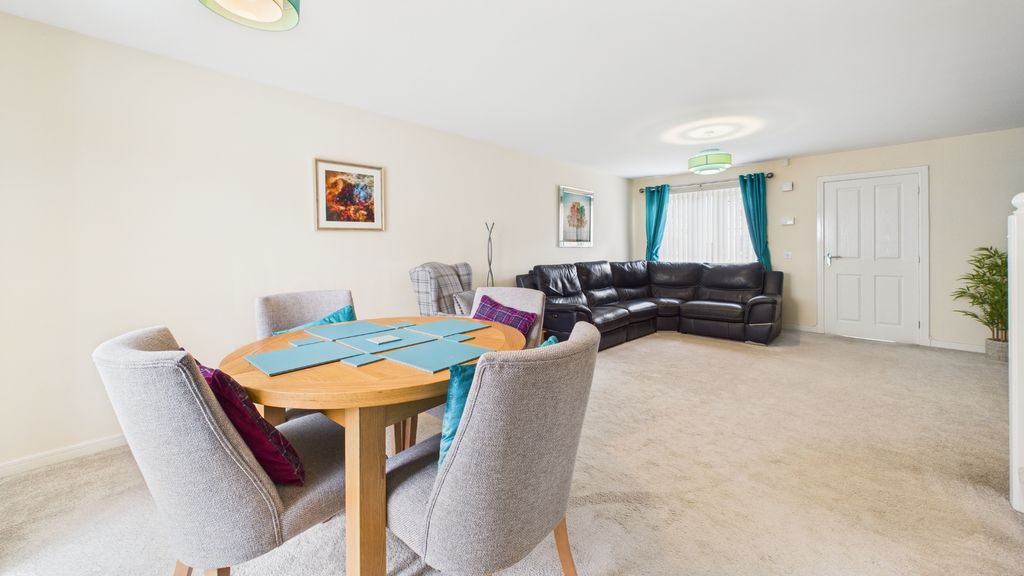 Property photo 3 of 24 Photo 19