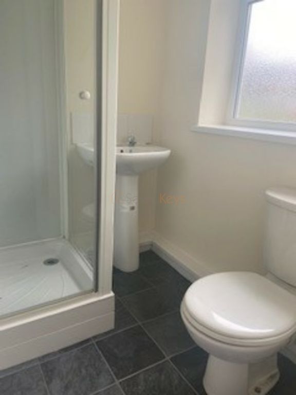 Property photo 3 of 5 Bathroom