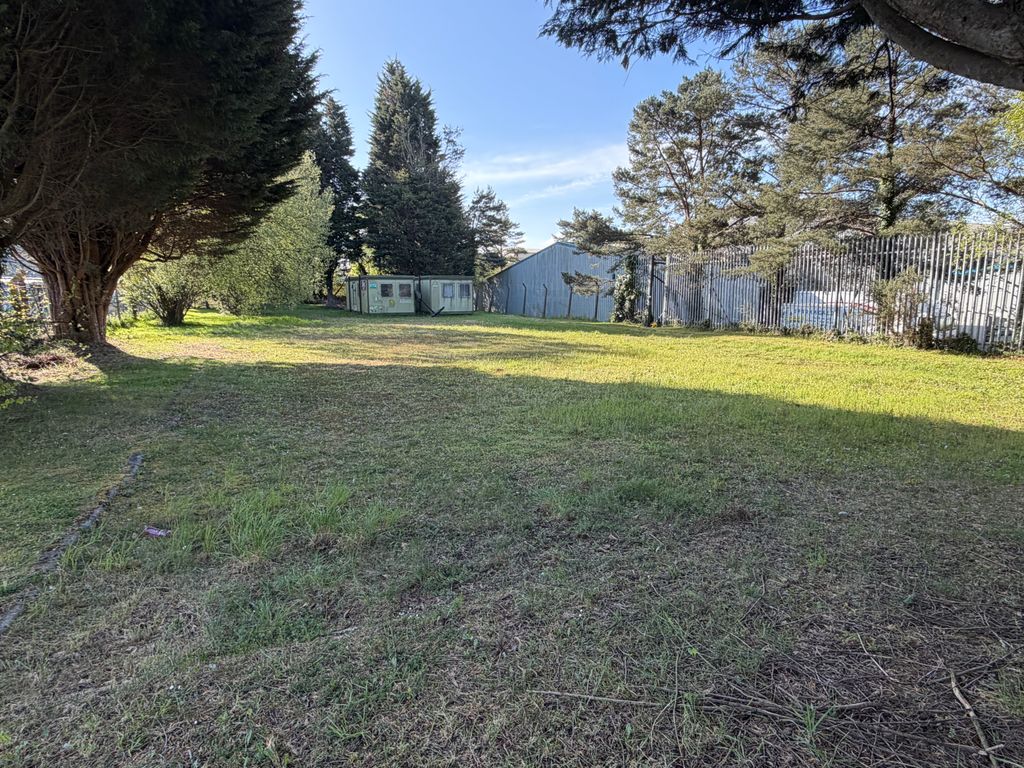 Property photo 3 of 4