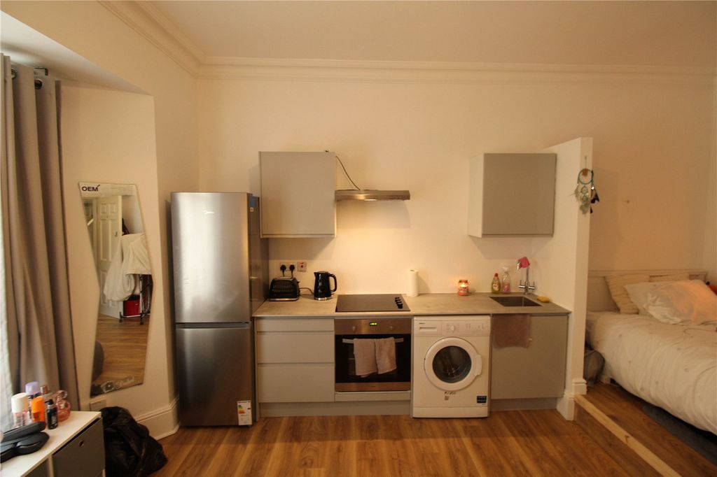 Property photo 3 of 7 Picture No. 17