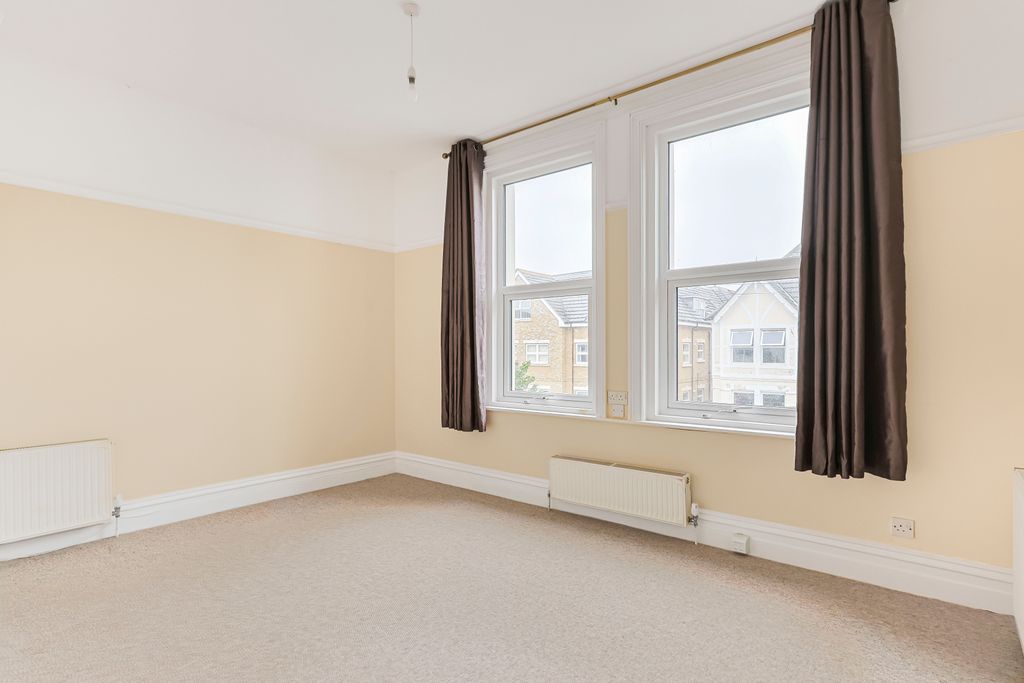 Property photo 3 of 13 333A4285