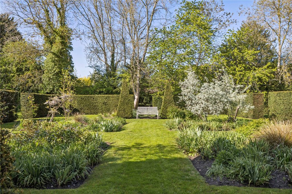 Additional image 32 of 6 bed detached house for saleWinter Hill Road, Cookham Dean, Maidenhead, Berkshire SL6