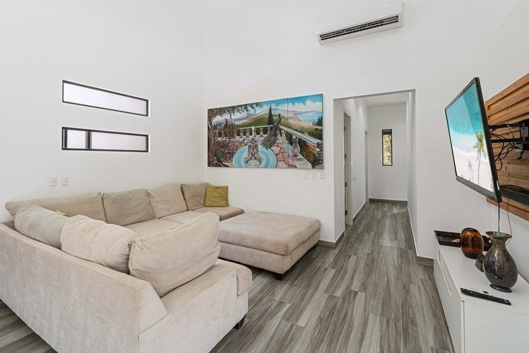 Property photo 2 of 35 <Alttext/>