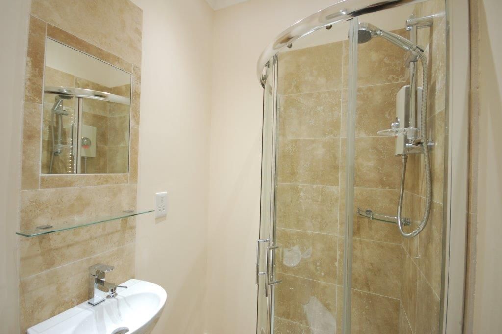 Property photo 2 of 4 Shower Room