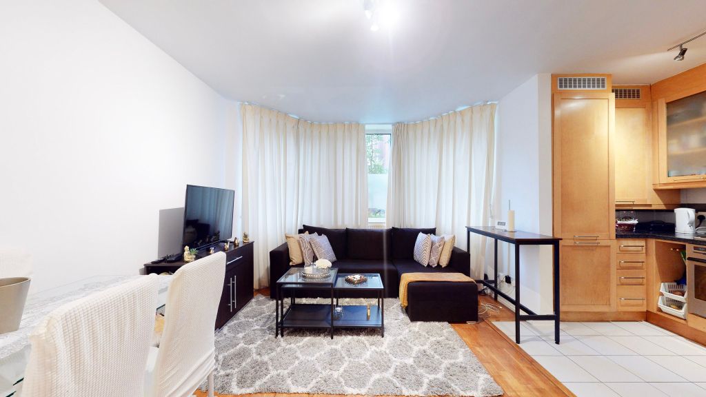 Property photo 1 of 16 Living Room