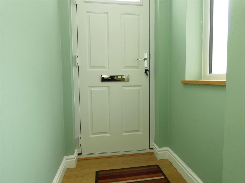 Property photo 3 of 19 Entrance Porch