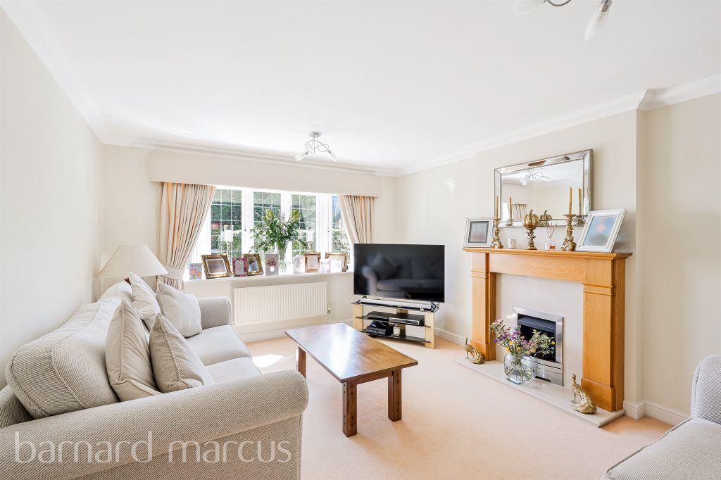 Property photo 3 of 28