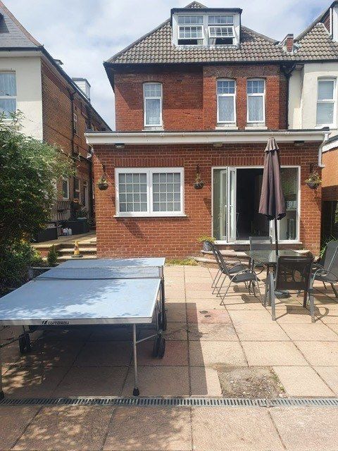 Property photo 1 of 13 2 Bed Flat To Rent Westby Road, Bournemouth Bh5