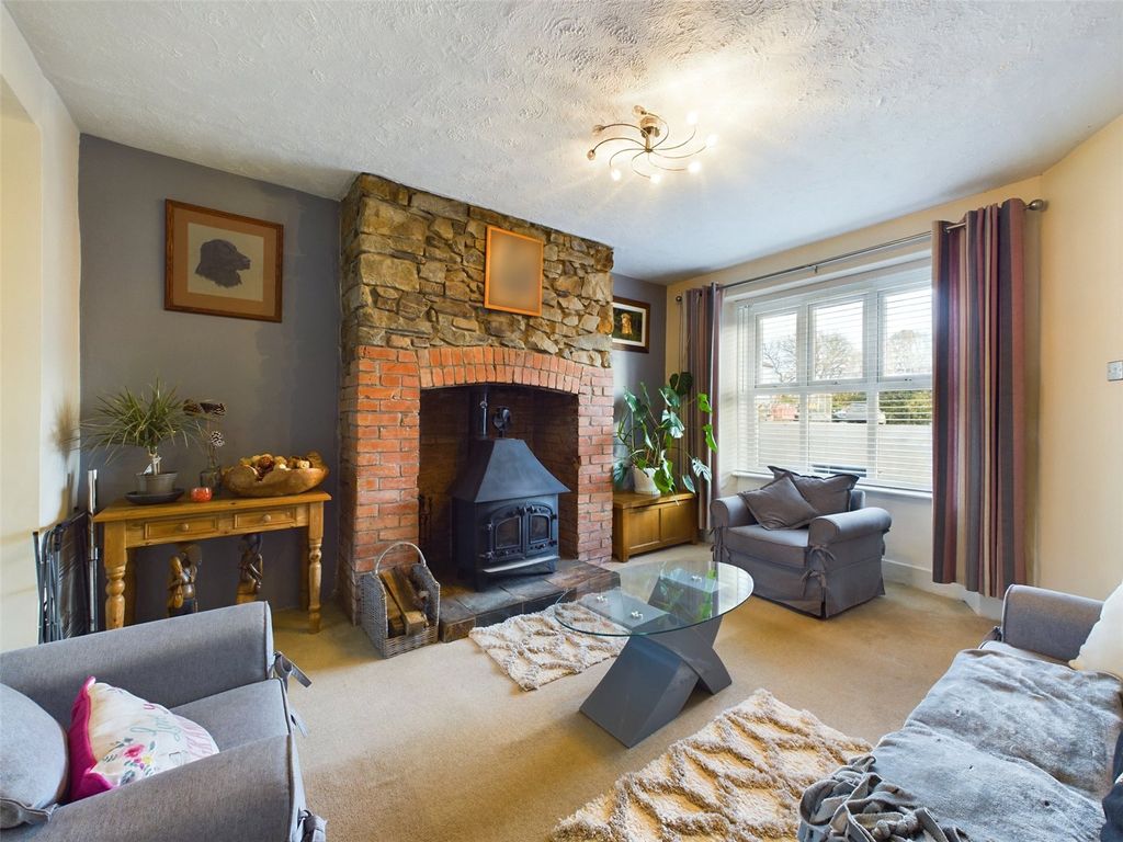Property photo 2 of 30 Picture No. 03