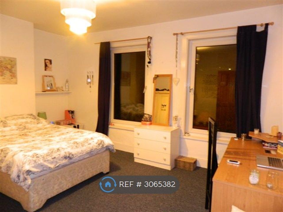Property photo 3 of 11 1st Floor Bedroom
