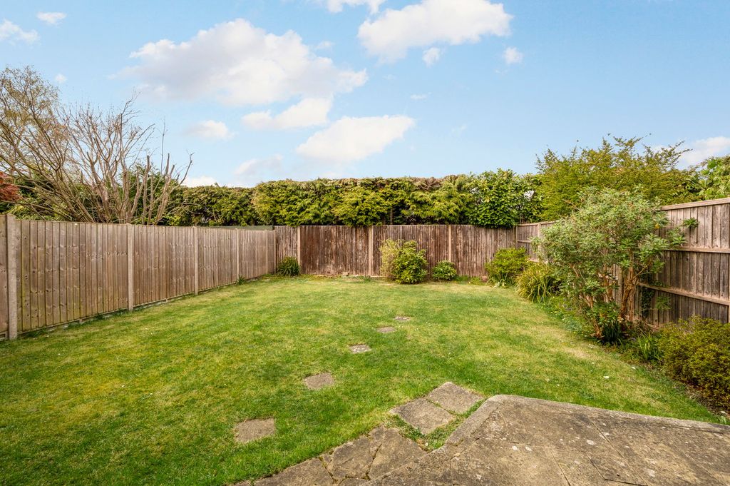 Property photo 2 of 18