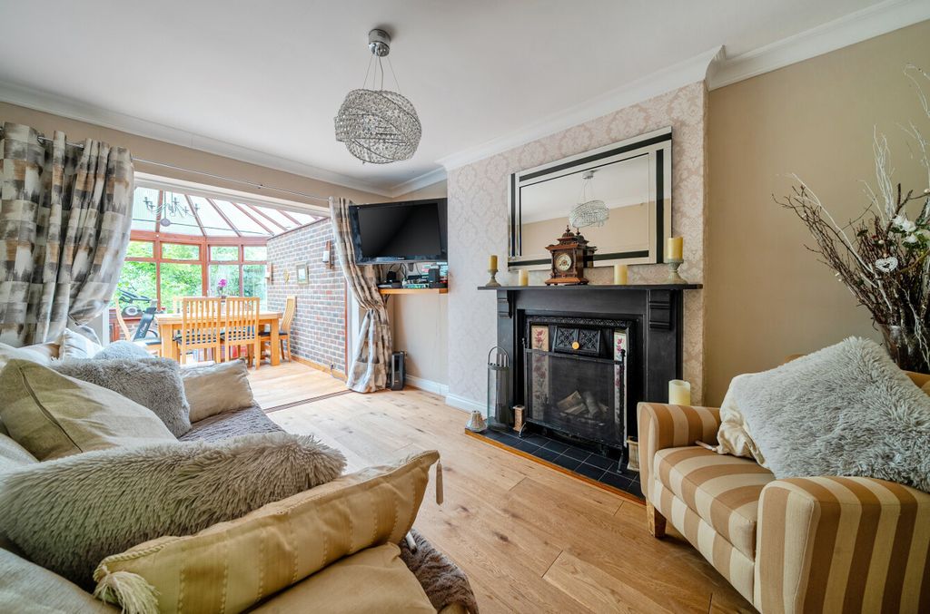 Property photo 2 of 22 1471839-9-6A2E6Eb...