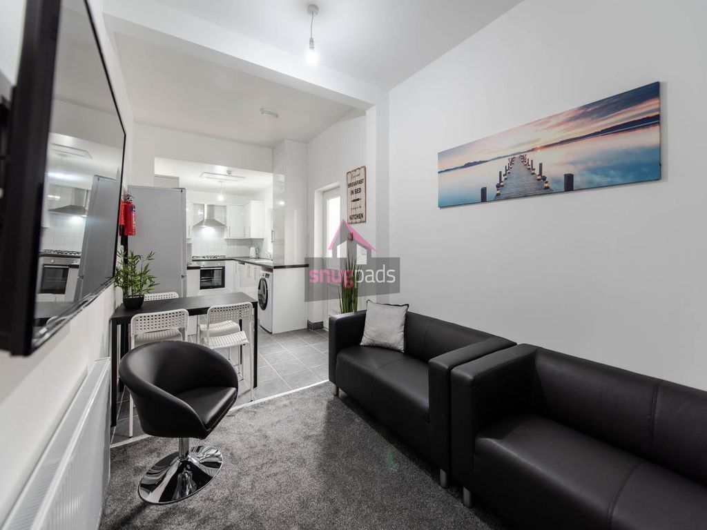 Property photo 1 of 13 1